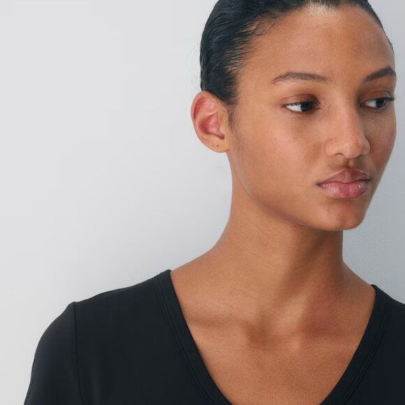 NWT Aritzia CONTOUR Sophomore Black Top L - Picture 4 of 7